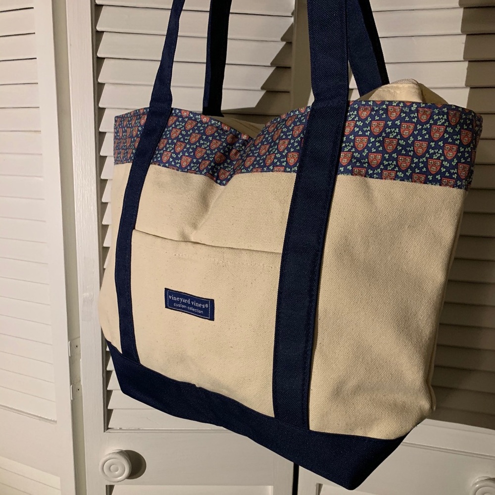 Vineyard Vines Bag/Tote
